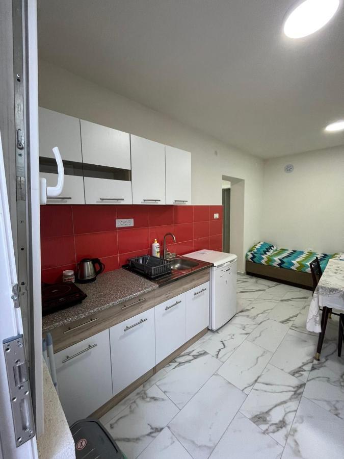 Apartment Apartman Kotusheski